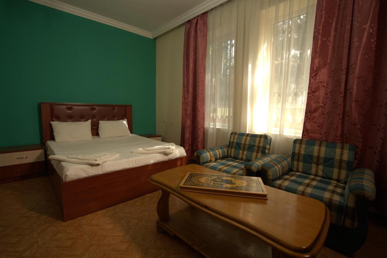Atlant Hotel Набрань Экстерьер фото